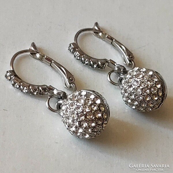 New berry patent crystal earrings