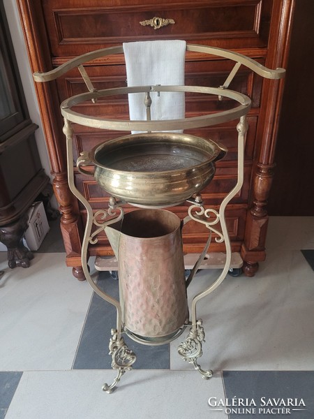 Antique copper basin set with stand