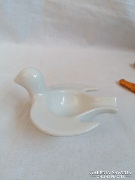 Amber pipe and porcelain pipe holder