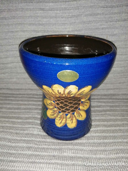 Marked ceramic vase (a1)