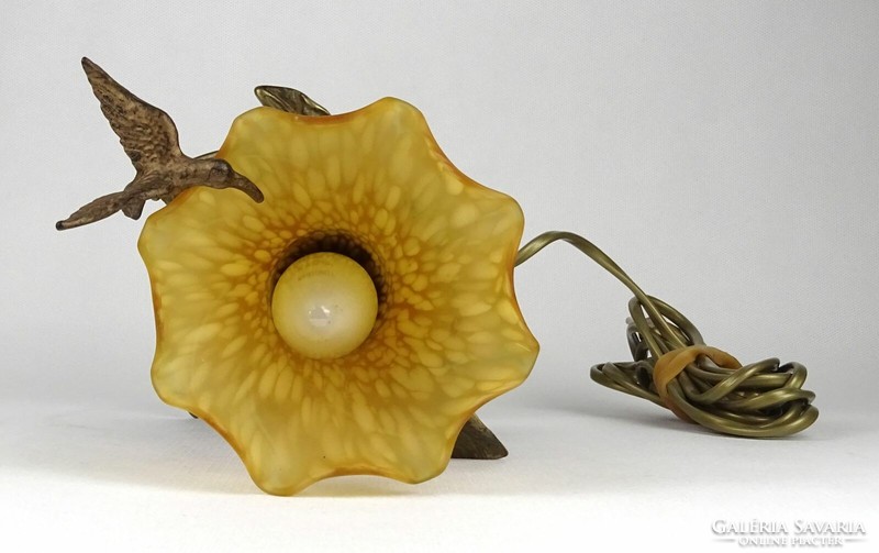 1P072 Gyönyörű kolibris réz asztali lámpa sárg fújt üveg burával 23 cm