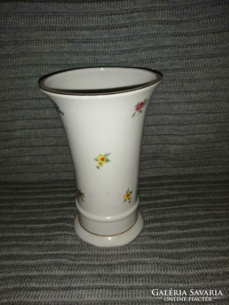 Regent porcelain vase (a1)