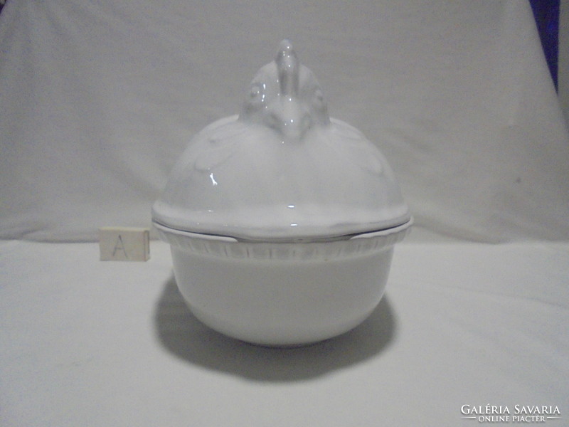 Retro snow-white ceramic 