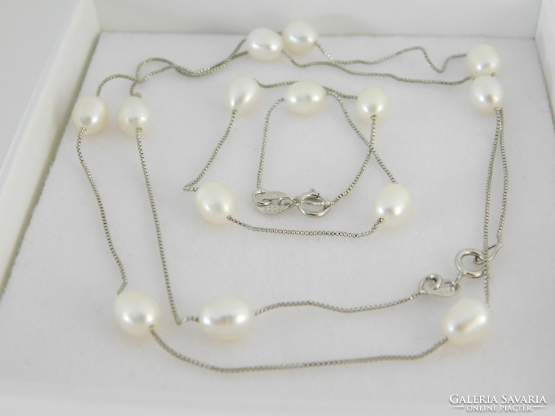 Genuine white pearl necklace and bracelet on silver chains