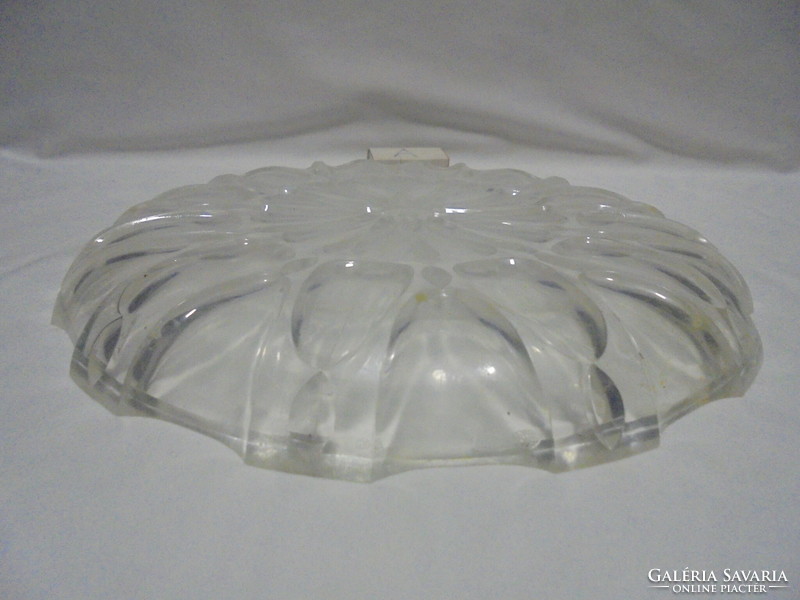 Retro round plastic tray, cake serving bowl