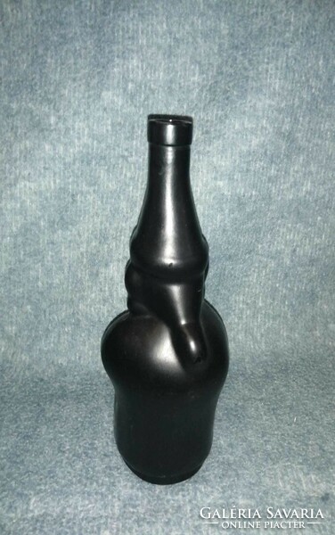 Ember formájú üveg palack (A6)