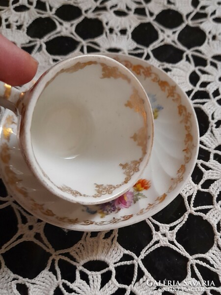 Aprócska porcelán kávés csésze aljjal