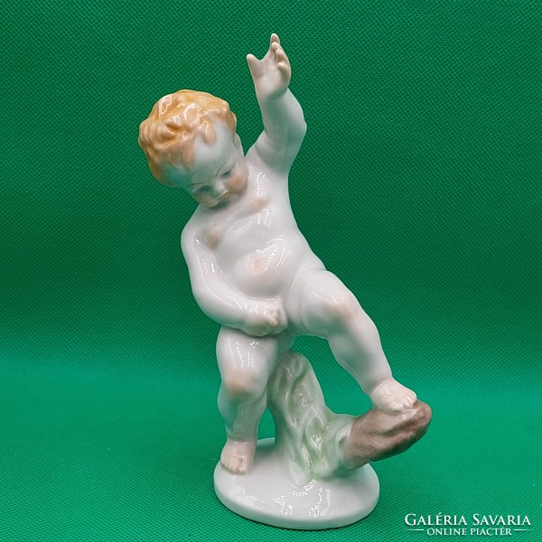 Nemes György Herend putto figure