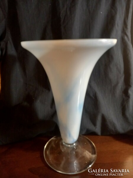 Art deco glass vase. Injured!