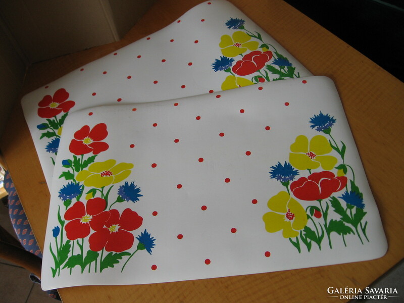 Poppy placemat, pair of tablecloths