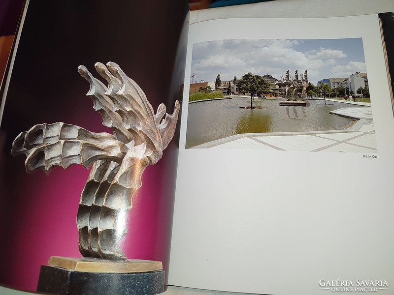 Gregor Gáll: Sculptures - Dedikált