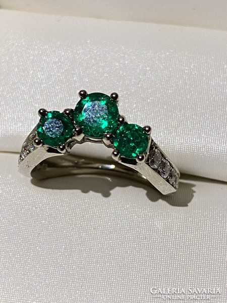 Emerald/diamond ring