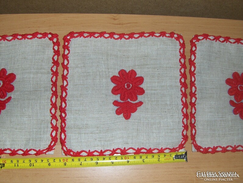 Embroidered tablecloth or napkin 4 pcs in one 20*20 cm (22)