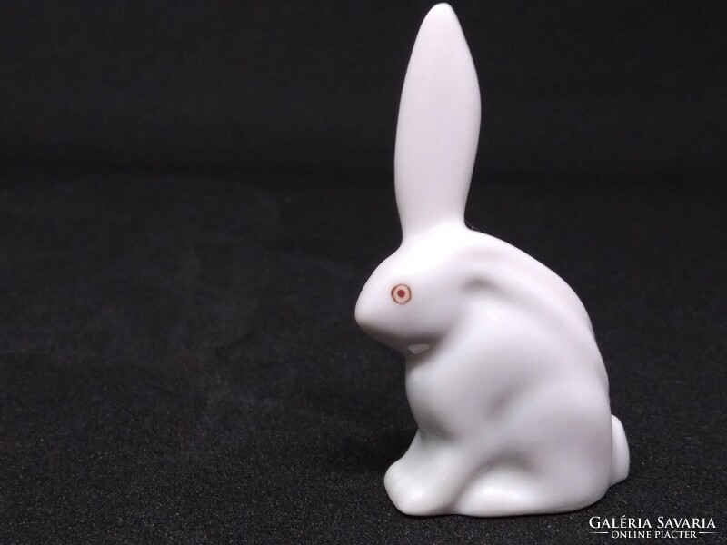 Herend miniature bunny figure, in perfect condition, with markings.﻿