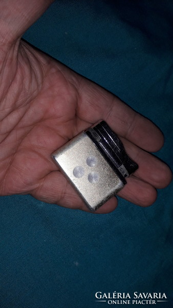 Régi aranyozott ezüstgravíros RUBICON CHALET - fém burkolatú öngyújtó a képek szerint