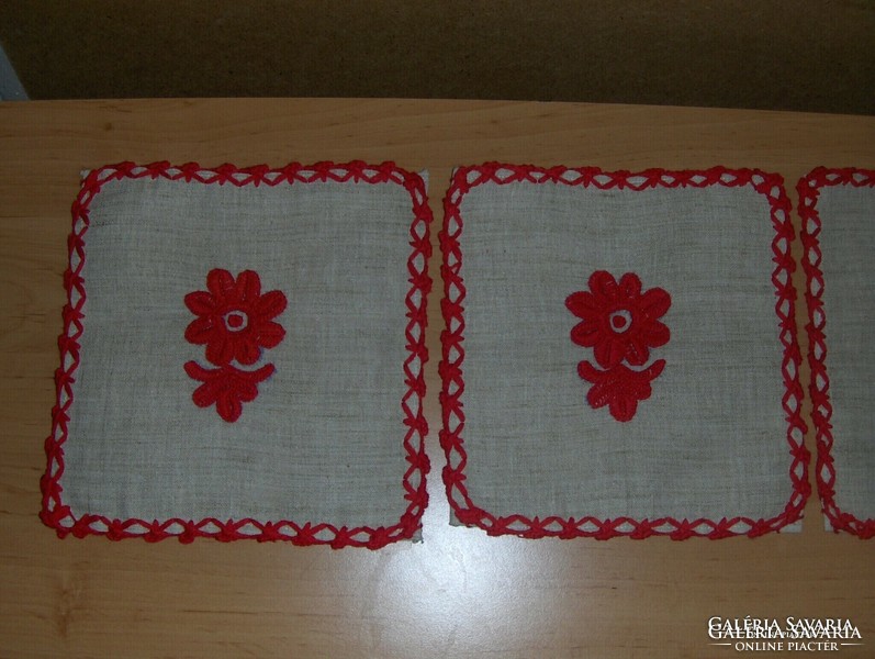 Embroidered tablecloth or napkin 4 pcs in one 20*20 cm (22)