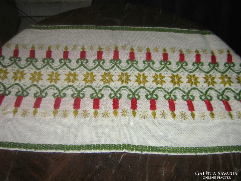 Beautiful Christmas woven tablecloth runner