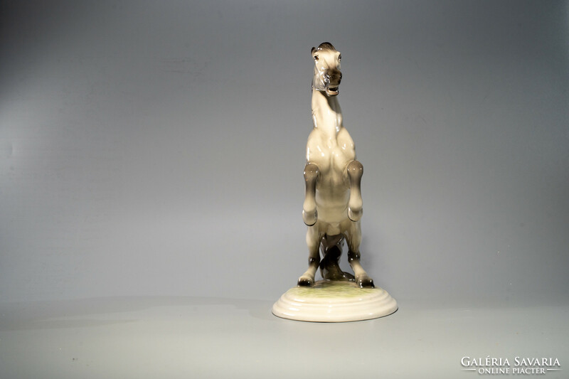 Rudolf chocholka - climbing horse - porcelain