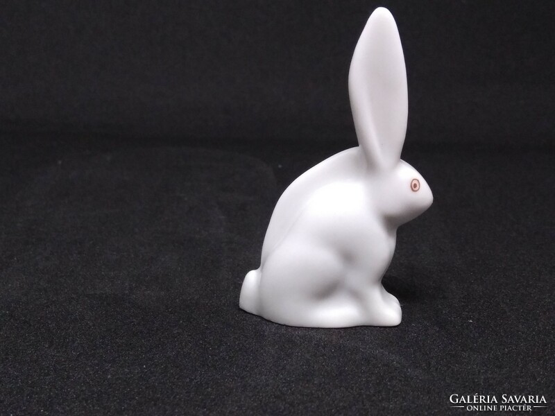 Herend miniature bunny figure, in perfect condition, with markings.﻿