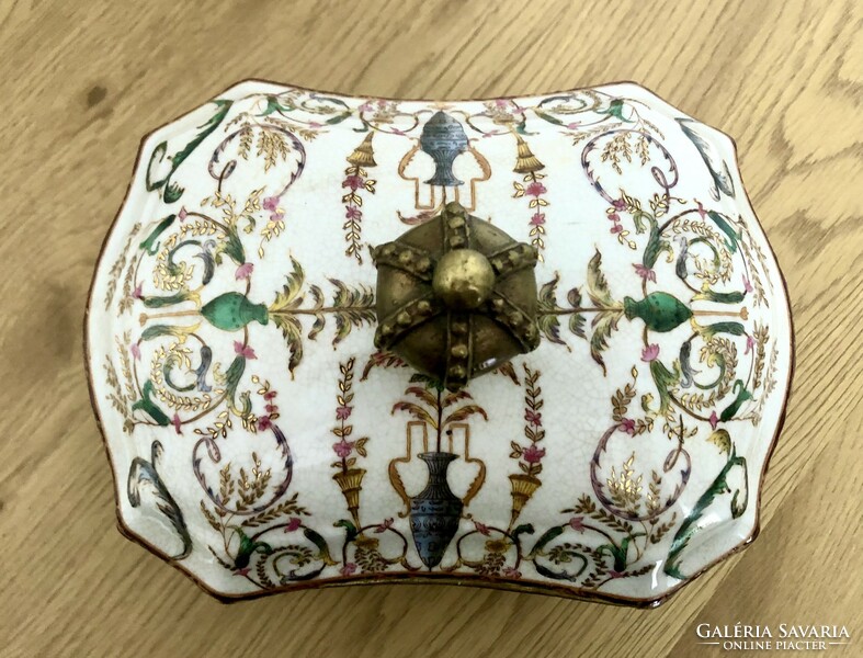 Porcelain bonbonier, bonbon holder, tray with lid, with bronze fittings,