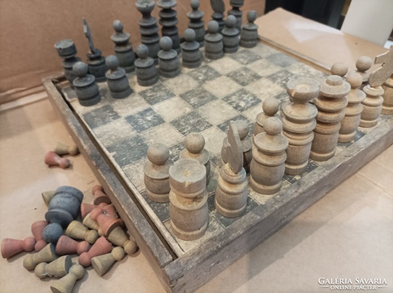 Wooden chess set, old, flawless, size 35 x 35 cm.