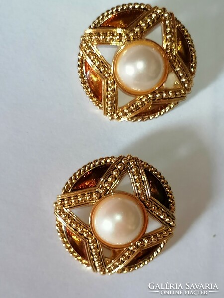 Retro golden clip with white pearl 112