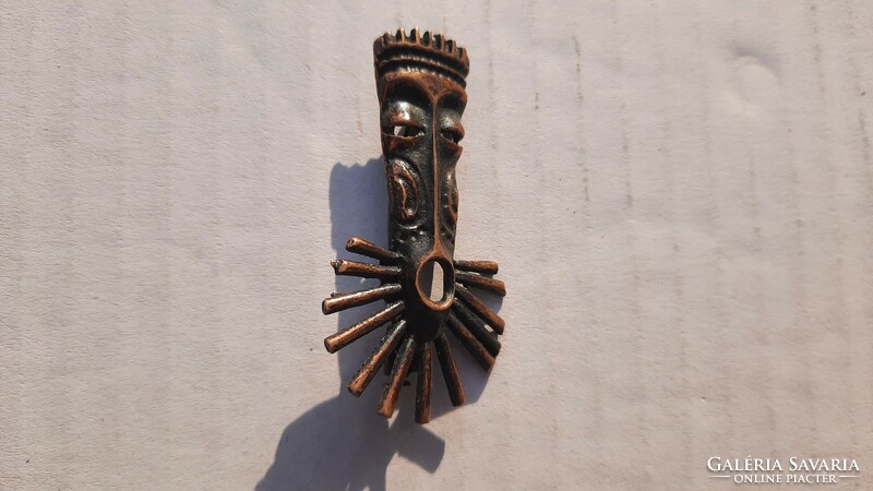 Craftsman retro bronze badge brooch