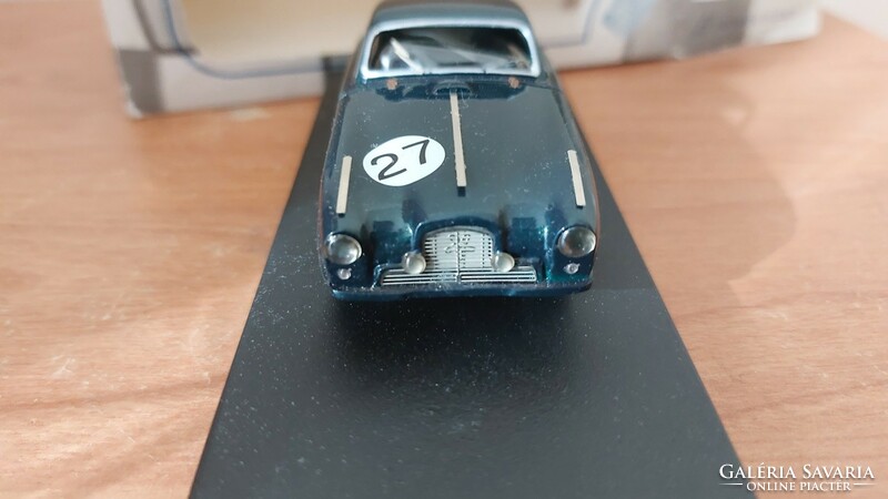 (K) Jolly Aston Martin limited 400 1:43 modell autó. Szélvédőnél sérült, fotózva.