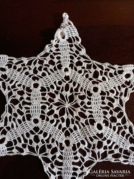 Lace tablecloth 21.