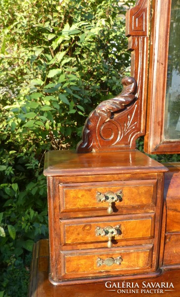 Antique table, mirror / toilet.