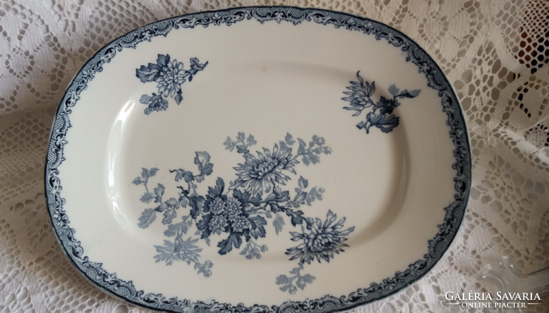 French faience roasting dish