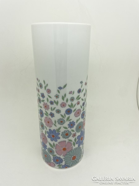 German Kaiser porcelain vase Franciska flower pattern 21cm
