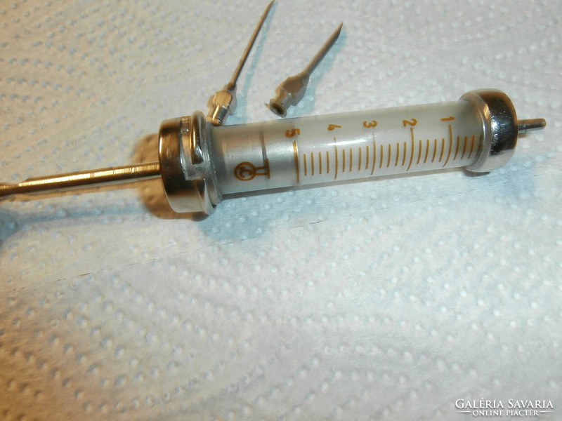 Üveg injekciós fecskendő+tű 70-es évekből