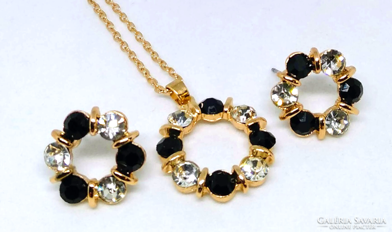 Black-clear crystal necklace and earring set 17