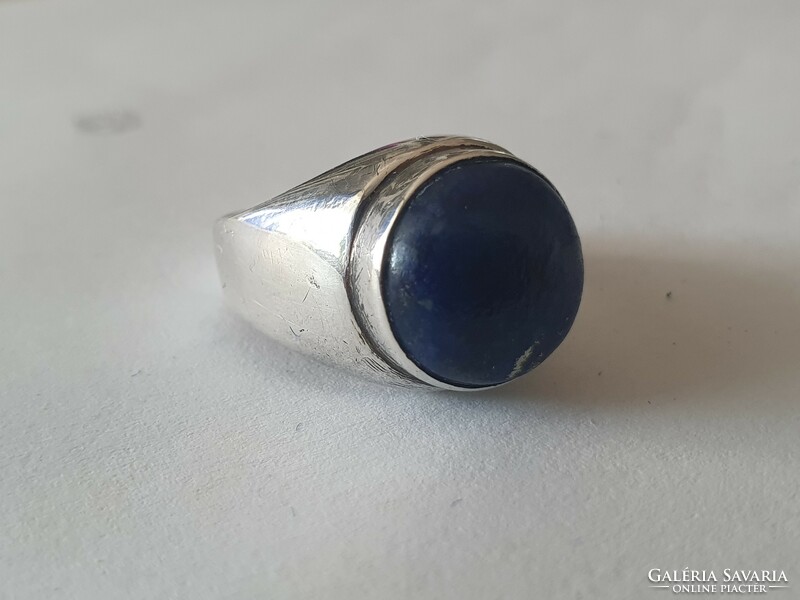 Women's silver ring with lapis lazuli