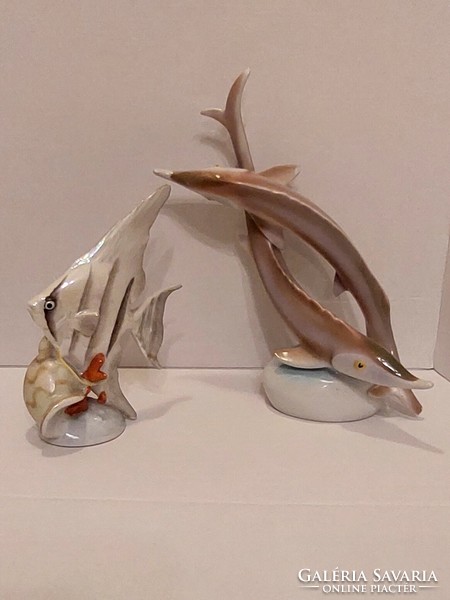 A pair of Hollóháza kechese and a hand-painted drasche sailfish.
