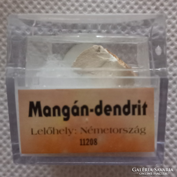 28. Ásvány és kőzetminta kiárúsítás Mangán-dentrit /Ásványminták /