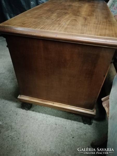 Old lion's claw desk