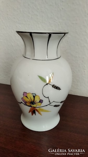 Art deco Zsolnay vase + figure {p18}