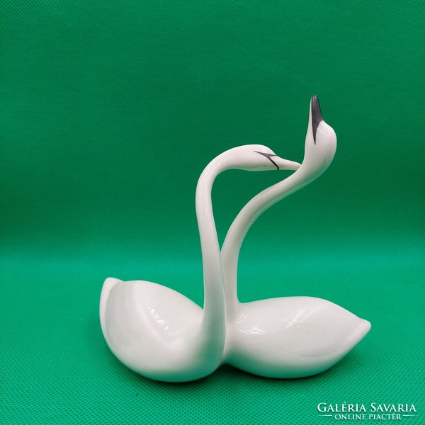 Fim Budapest porcelain (Budapest zsolnay) pair of swan figurines