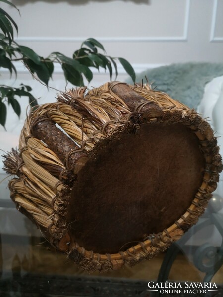 Exotic table basket, seaweed storage, offering 12 x 22 x 29 cm