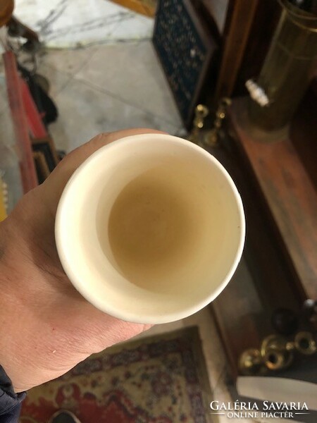 Szecessziós porcelán pohár, 16 cm-es magasságú.