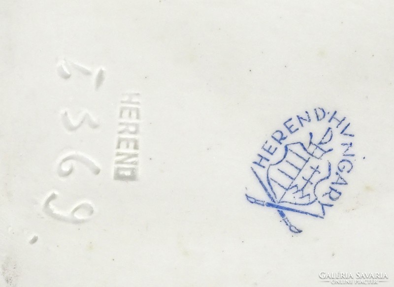 1P008 Herendi porcelán kecske talapzaton 11.5 cm