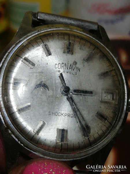 Cornavin calendar men's wristwatch works well