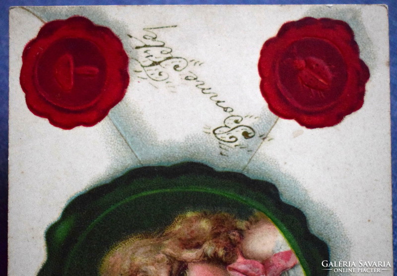 Antik dombornyomott boríték képeslap - kislány portré . pecsétek- lóhere, gomba,katica, patkó