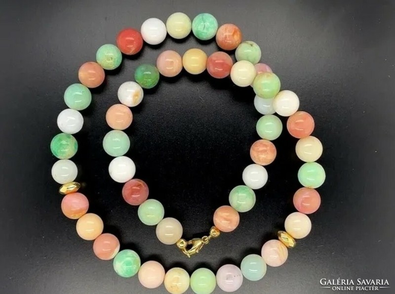 9 carat gold, wonderful pastel colored opal, chrysoprase gemstone necklace, new with 375/10k gold clasp