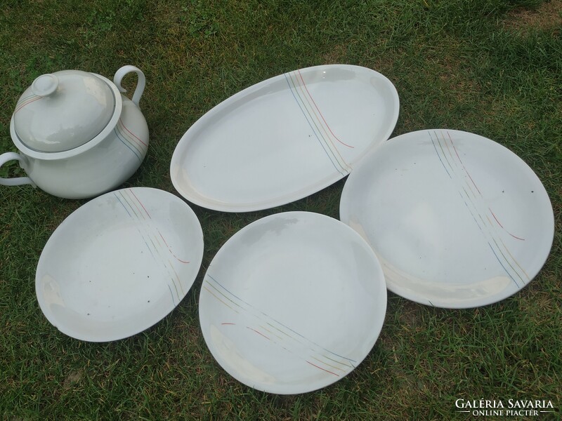 Alföldi porcelain tableware for sale! Elegant thread pattern.