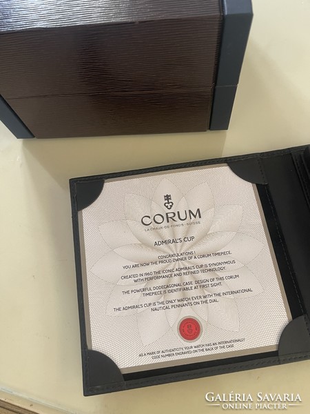 Nagyon Tömör 18k arany Corum ! Lista ára 50.000€ ! Ful set !