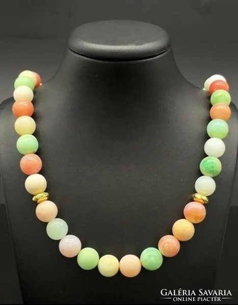 9 carat gold, wonderful pastel colored opal, chrysoprase gemstone necklace, new with 375/10k gold clasp