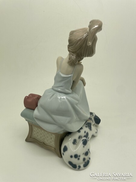 Spanish lladro 5466 porcelain girl on the phone with Dalmatian dog 19cm